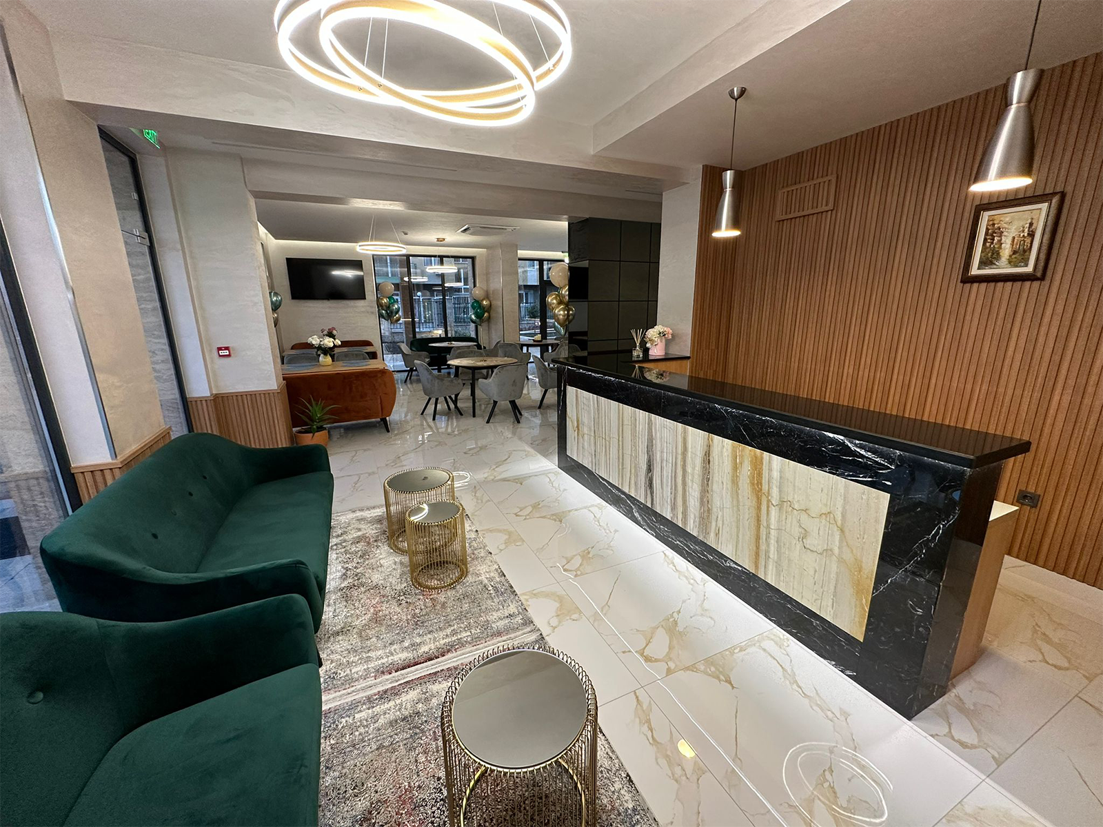 Galerie_Startseite_11_Inneneinrichtung_02-04